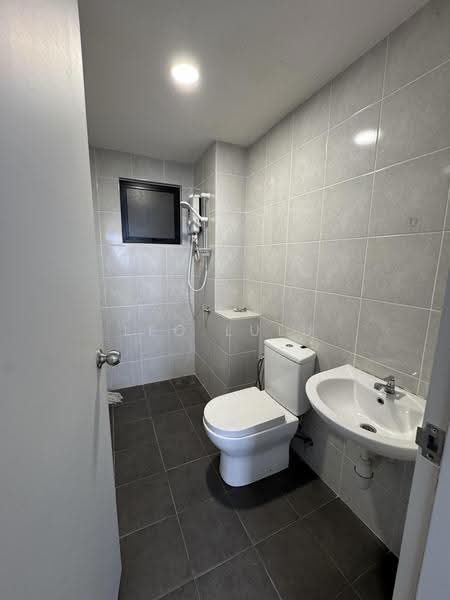 Kediaman Servis untuk Dijual di Huni @ Eco Ardence - Leo Lulu - Bathroom - PropertyGuru.com.my