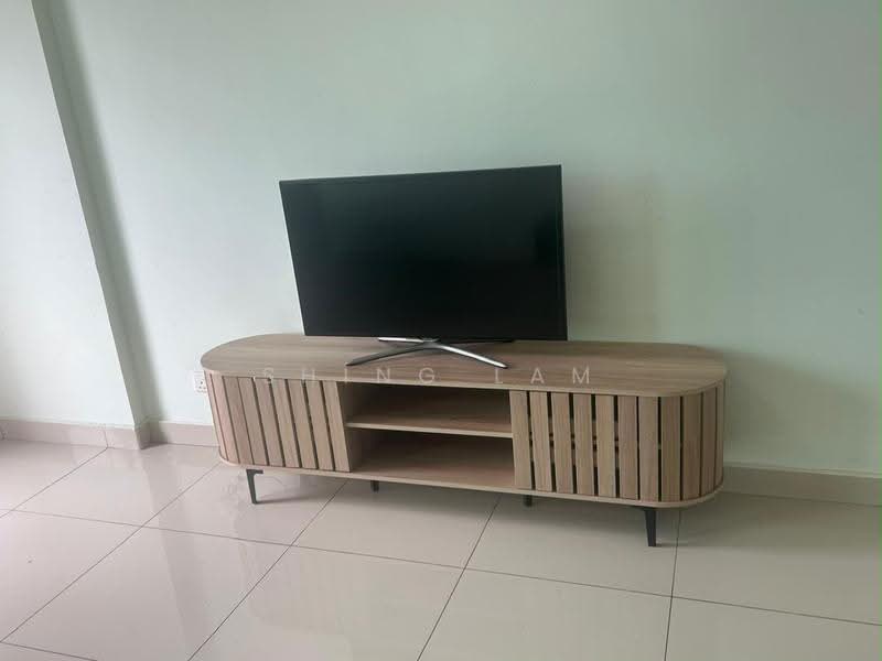 Kondominium untuk Disewa di Reflections Condominium - Shing Lam - Living Room - PropertyGuru.com.my