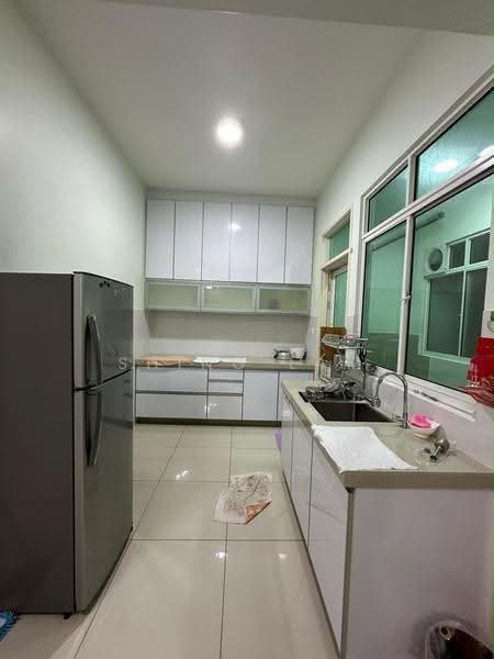 Kondominium untuk Disewa di Reflections Condominium - Shing Lam - Kitchen - PropertyGuru.com.my