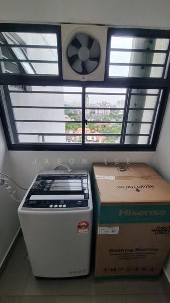 Kondominium untuk Disewa di Residence 8 - Jason Lee - Balcony - PropertyGuru.com.my