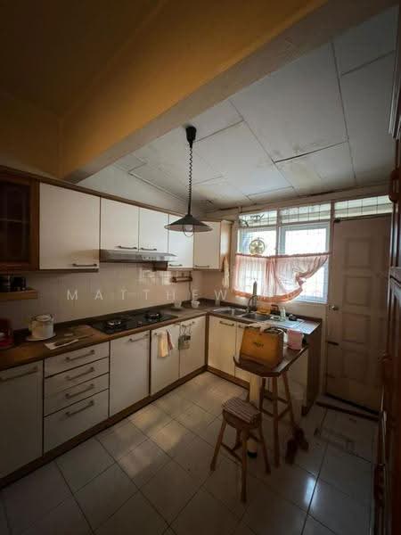 2-storey Terraced House for Sale in Island Glades (Jelutong) - Matthew Png - Kitchen - PropertyGuru.com.my