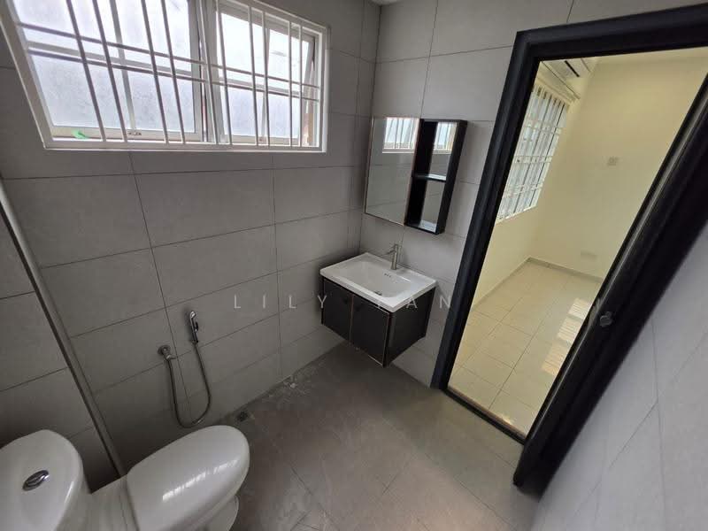 2-storey Terraced House for Rent in Cheras (Selangor) - Lily Tan - Bathroom - PropertyGuru.com.my
