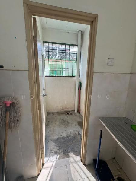 Pangsapuri untuk Dijual di Seri Mengkuang - Hong Charng Lee - PropertyGuru.com.my