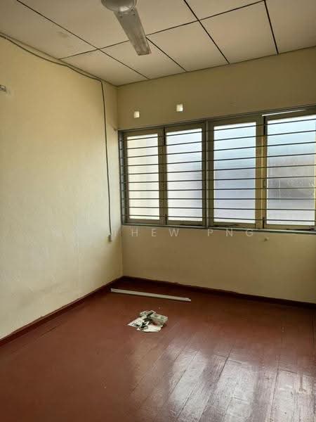 2-storey Terraced House for Sale in Island Glades (Jelutong) - Matthew Png - Interior - PropertyGuru.com.my