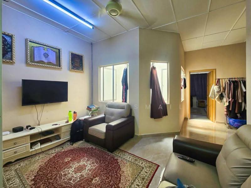 2-storey Terraced House for Sale in Hulu Langat (Selangor) - Fatin Ismail - Living Room - PropertyGuru.com.my