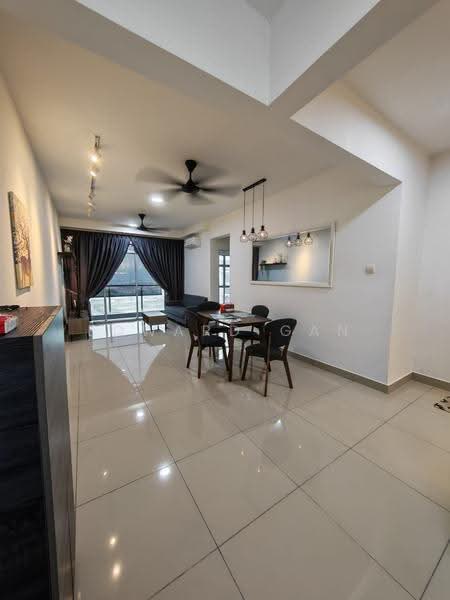 Kediaman Servis untuk Disewa di D'Putra Suites - Edward Gan - Living Room - PropertyGuru.com.my