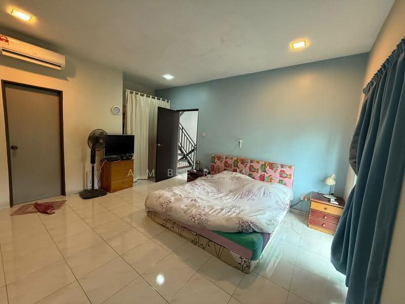 2-storey Terraced House for Sale in Taman Desa Cemerlang (Ulu Tiram) - Amber Ma - Bedroom - PropertyGuru.com.my