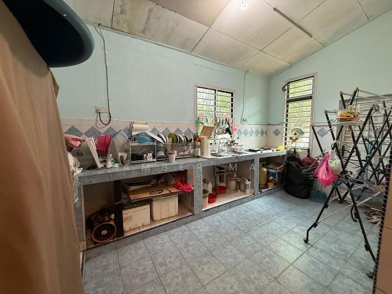 2-storey Terraced House for Sale in Taman Desa Cemerlang (Ulu Tiram) - Amber Ma - Kitchen - PropertyGuru.com.my