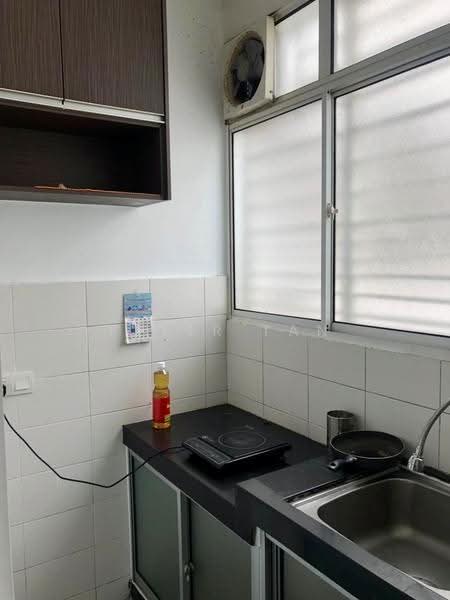 Service Residence for Rent at Zeva @ Equine South - Peter Tan - Kitchen - PropertyGuru.com.my