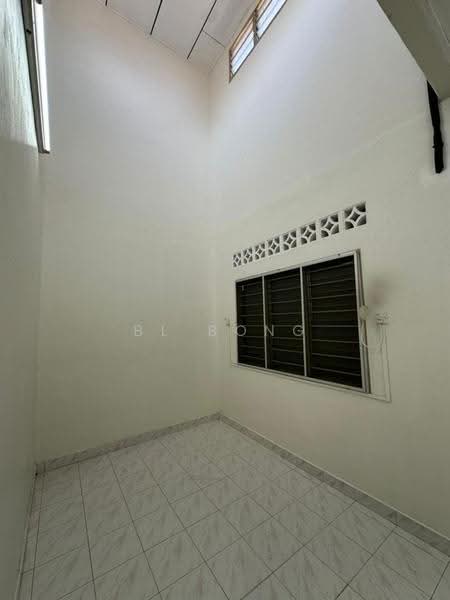 1-storey Terraced House for Sale in Taman Datuk Palembang (Bukit Baru) - BL Bong - Interior - PropertyGuru.com.my