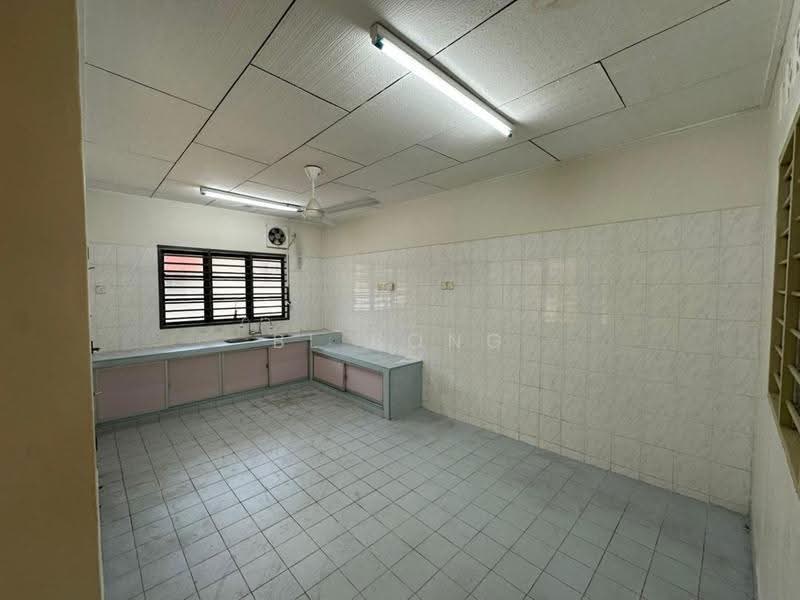 1-storey Terraced House for Sale in Taman Datuk Palembang (Bukit Baru) - BL Bong - Kitchen - PropertyGuru.com.my