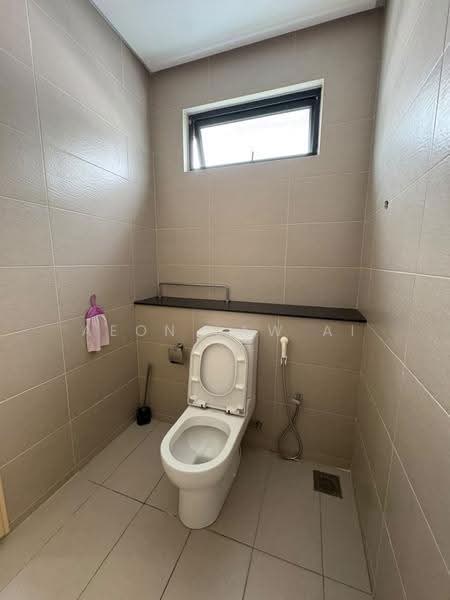 Rumah Berkembar untuk Dijual di Sungai Ara (Penang) - Aeon Law Ai - Bathroom - PropertyGuru.com.my