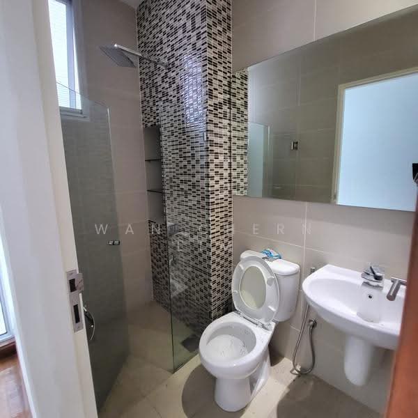 Townhouse for Rent in Gala City (Kuching) - Wan Chern Lim - Bathroom - PropertyGuru.com.my