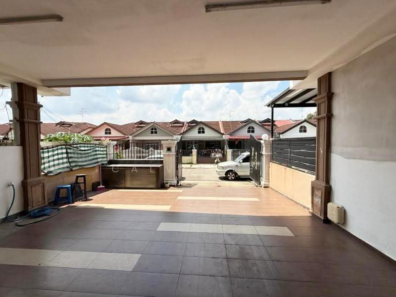 1-storey Terraced House for Sale in Taman Puteri Wangsa (Ulu Tiram) - Calvin Lee - PropertyGuru.com.my