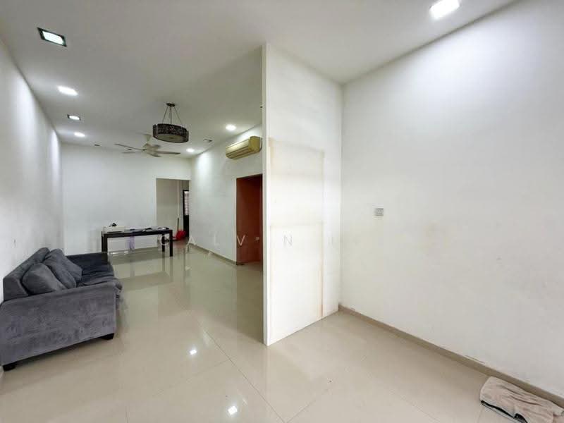 1-storey Terraced House for Sale in Taman Puteri Wangsa (Ulu Tiram) - Calvin Lee - PropertyGuru.com.my