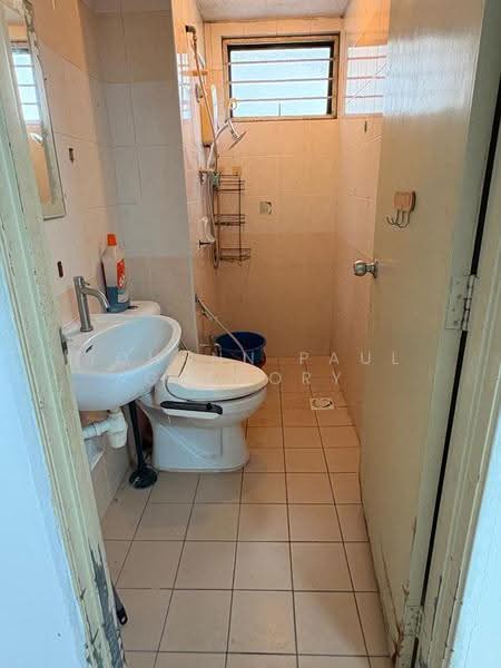 Condominium for Sale at Putra Villa - Johann Paul Gregory - Bathroom - PropertyGuru.com.my