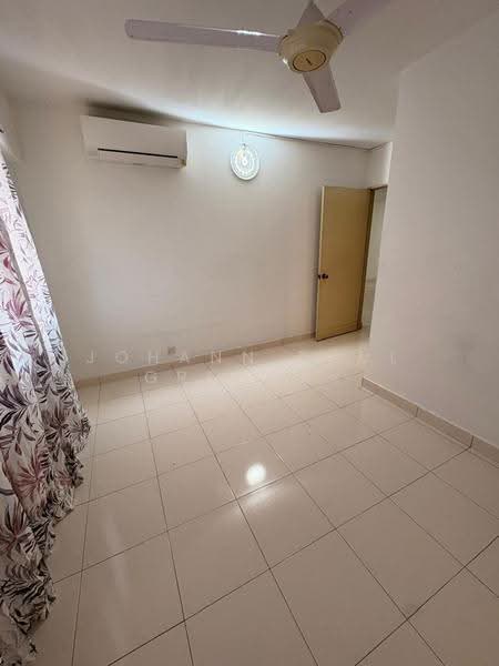 Condominium for Sale at Putra Villa - Johann Paul Gregory - Interior - PropertyGuru.com.my