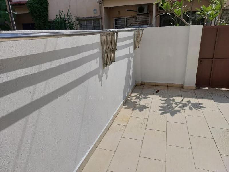 Rumah Teres 3-Tingkat untuk Disewa di Bandar Putra Permai (Seri Kembangan) - Farah Rasul - PropertyGuru.com.my