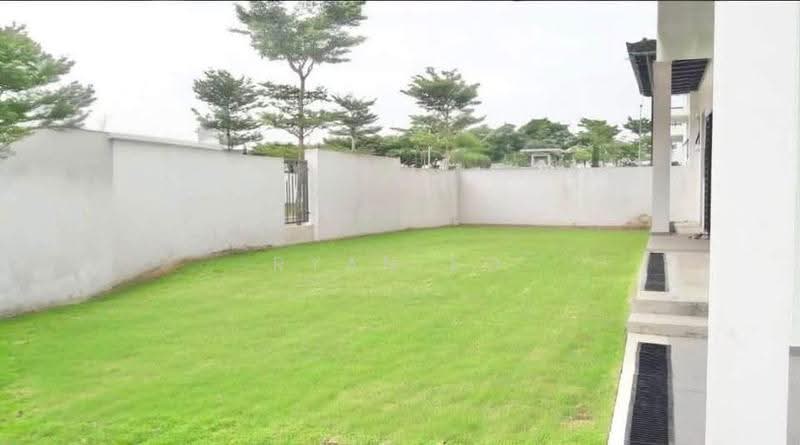 Cluster House for Sale in Bukit Indah (Iskandar Puteri (Nusajaya)) - Ryan Eo - Garden - PropertyGuru.com.my