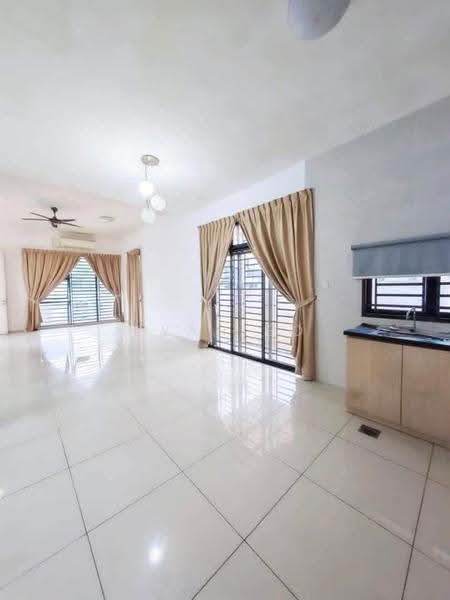 Cluster House for Sale in Bukit Indah (Iskandar Puteri (Nusajaya)) - Ryan Eo - Living Room - PropertyGuru.com.my