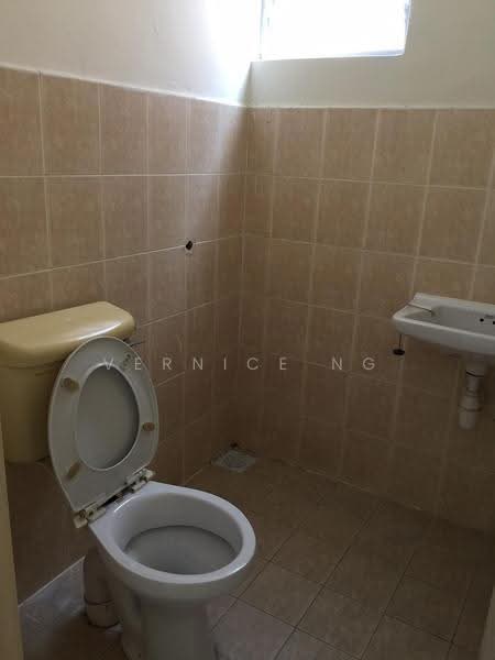 Apartment for Rent at Mantin - Vernice Ng - Bathroom - PropertyGuru.com.my