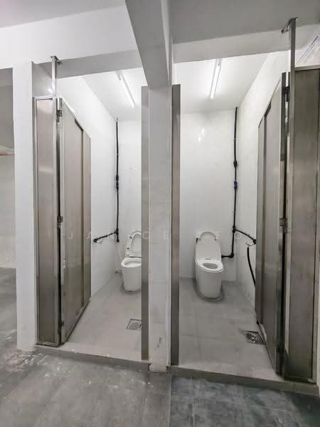 Kilang untuk Disewa di Taman Daya (Johor Bahru) - Janice Teo - Bathroom - PropertyGuru.com.my