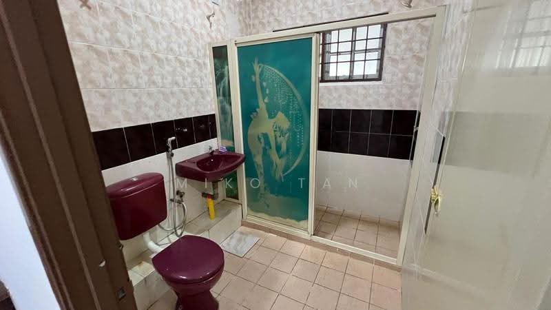 2.5-storey Terraced House for Sale in Gunung Rapat (Ipoh) - Miko Tan - Bathroom - PropertyGuru.com.my