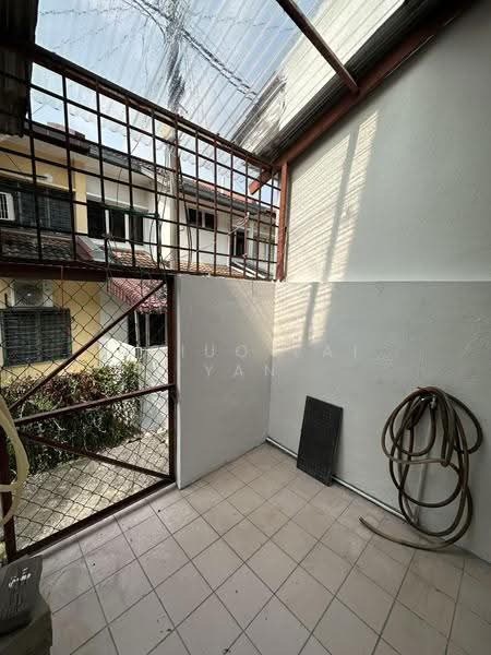 Terraced House for Sale in Usj 13 (Subang Jaya) - Ngiuo Vai Yan - Balcony - PropertyGuru.com.my