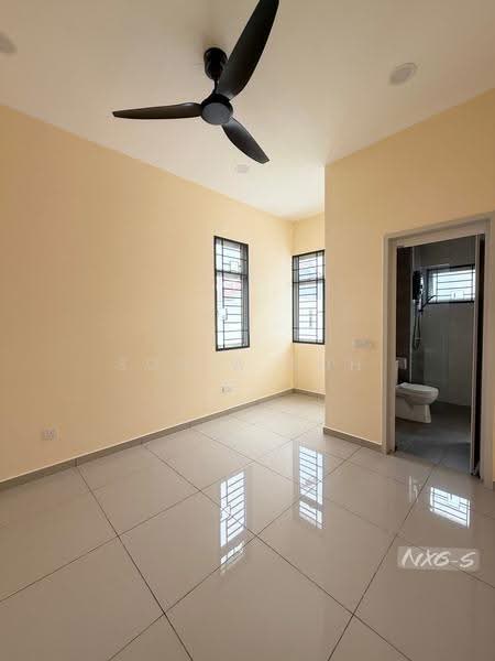 Rumah Teres 2-Tingkat untuk Disewa di Telok Panglima Garang (Selangor) - Sonia Soh - Bathroom - PropertyGuru.com.my
