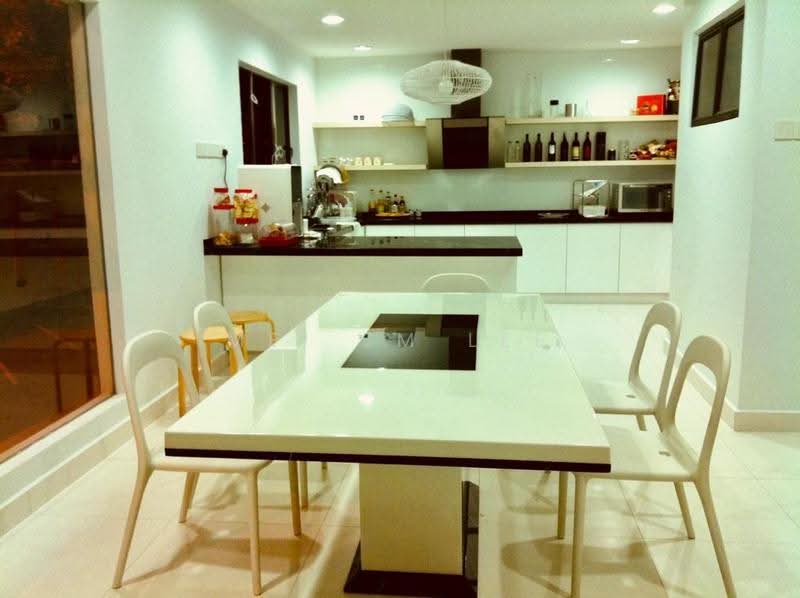Rumah Teres 3-Tingkat untuk Dijual di Taman Bukit Prima (Cheras) - Mei SM Lee - The Peak, Taman Bukit Prima, Kitchen - PropertyGuru.com.my
