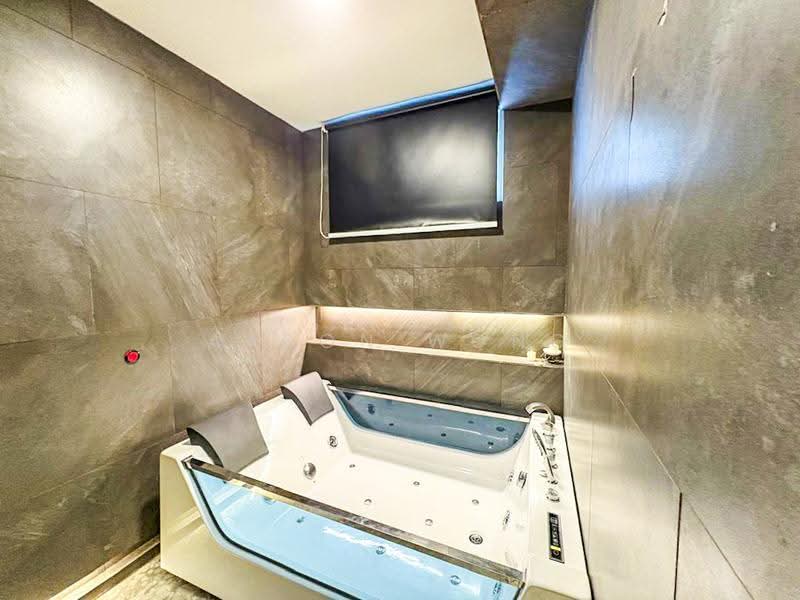 Kedai / Pejabat untuk Disewa di Bangsar (Kuala Lumpur) - Aaron Wong - Bathroom - PropertyGuru.com.my