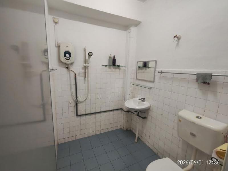 2-storey Terraced House for Sale in Taman Muhibbah (Kulai) - Vivy Ng - Bathroom - PropertyGuru.com.my