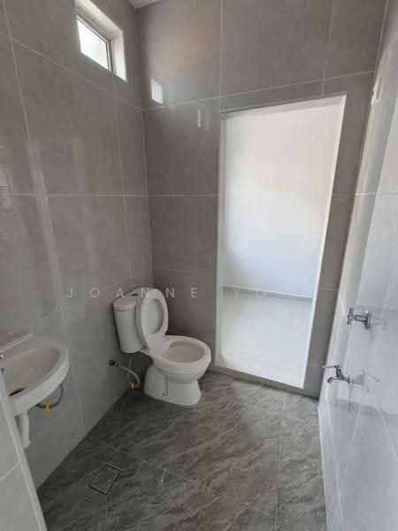 2-storey Terraced House for Sale in Taman Setia Indah (Tebrau) - JOANNE YONG - Bathroom - PropertyGuru.com.my