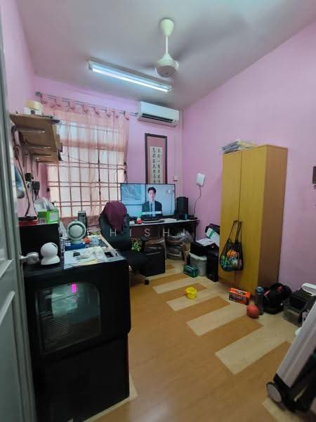 1-storey Terraced House for Sale in Taman Gaya (Ulu Tiram) - Shishi . - Study - PropertyGuru.com.my