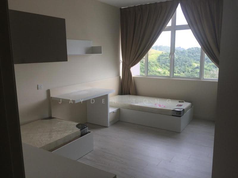 Kediaman Servis untuk Dijual di Starz Valley - Jayden Tong - Bedroom - PropertyGuru.com.my