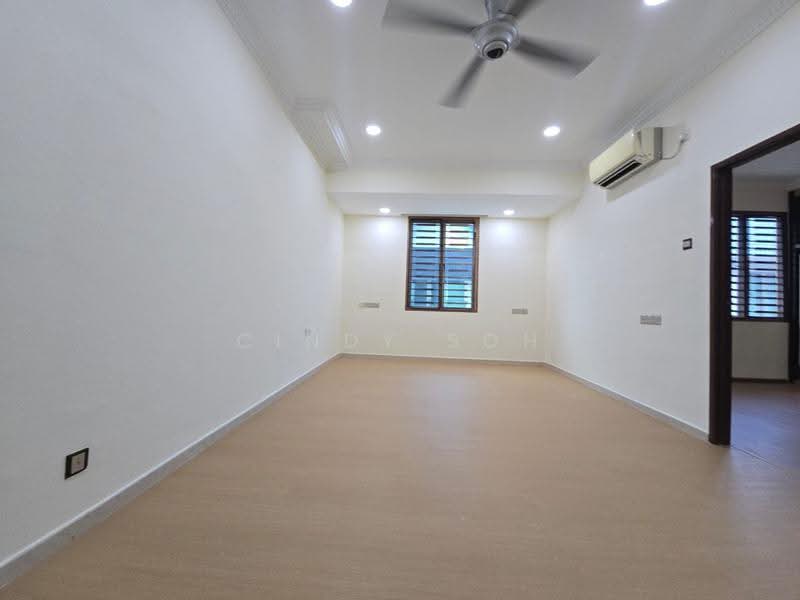 Banglo Pautan untuk Dijual di Austin Heights (Tebrau) - Cindy Soh - Living Room - PropertyGuru.com.my