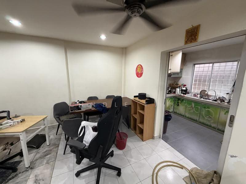 Rumah Teres untuk Dijual di Usj 12 (Subang Jaya) - Cindle Tai - Dining Room - PropertyGuru.com.my