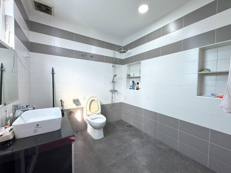 2-storey Terraced House for Sale in Ambang Botanic 2 (Klang) - Jack Boo - Bathroom - PropertyGuru.com.my