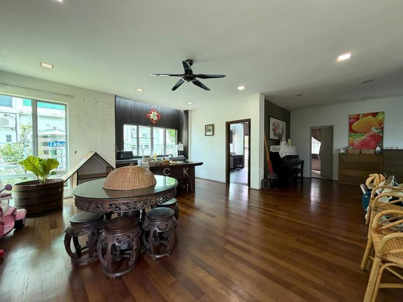 2-storey Terraced House for Sale in Ambang Botanic 2 (Klang) - Jack Boo - Living Room - PropertyGuru.com.my