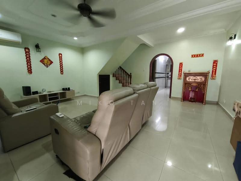 Rumah Teres 2-Tingkat untuk Disewa di Kampung Pasir Puteh (Ipoh) - Miko Tan - Living Area - PropertyGuru.com.my