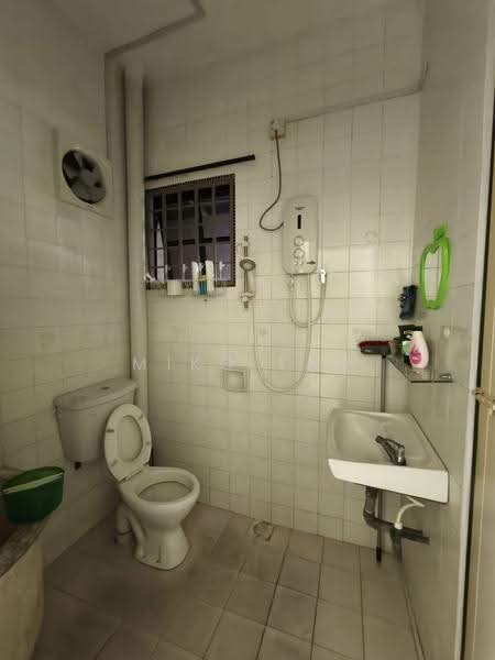 Rumah Teres 2-Tingkat untuk Disewa di Kampung Pasir Puteh (Ipoh) - Miko Tan - Bathroom - PropertyGuru.com.my