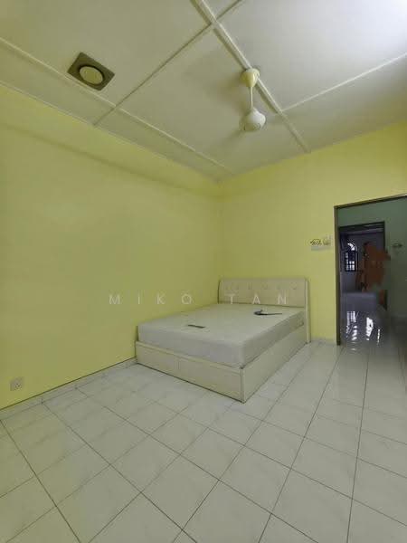 Rumah Teres 2-Tingkat untuk Disewa di Kampung Pasir Puteh (Ipoh) - Miko Tan - Bedroom - PropertyGuru.com.my
