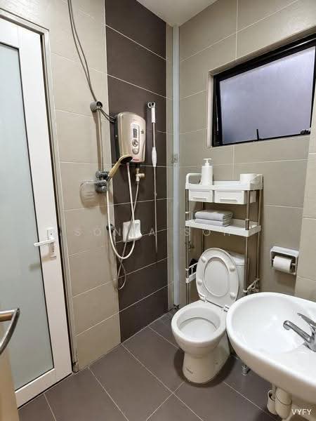 Rumah Teres untuk Dijual di Bandar Puteri Klang (Klang) - Sonia Soh - Bathroom - PropertyGuru.com.my