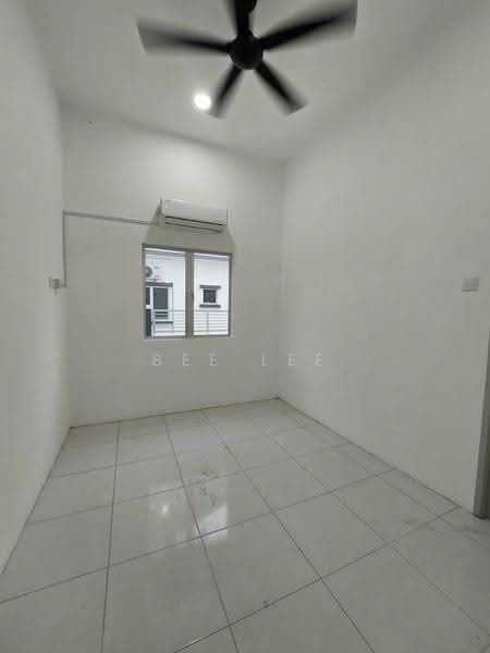 Rumah Berkembar untuk Disewa di Taman Kapar Indah (Kapar) - Bee Lee - Interior - PropertyGuru.com.my