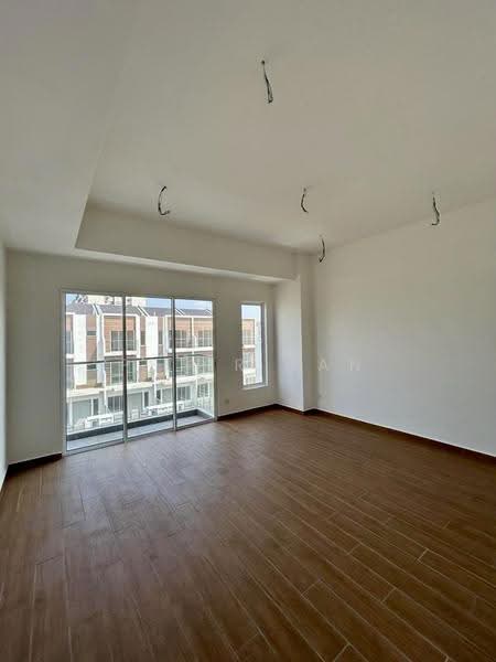 3-storey Terraced House for Rent in Taman Sri Manja (Petaling Jaya) - Peter Tan - Living Room - PropertyGuru.com.my