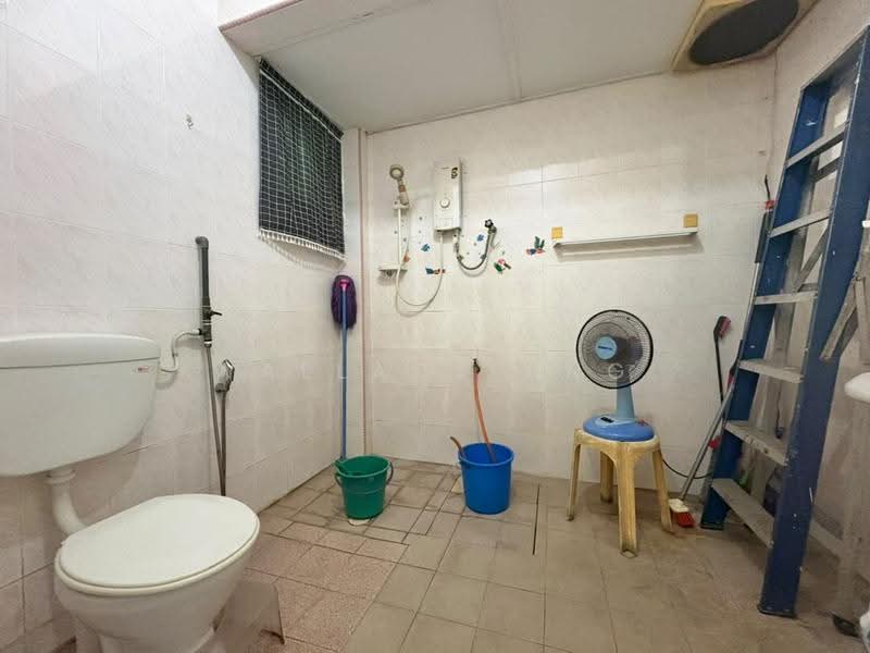 1-storey Terraced House for Sale in Taman Bukit Tiram (Ulu Tiram) - Wallace Ang - Bathroom - PropertyGuru.com.my