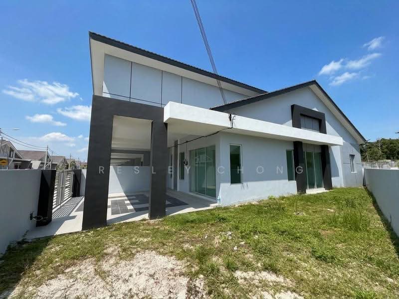 1-storey Terraced House for Sale in Kampar (Perak) - Presley Chong - Side Land 20ft' - PropertyGuru.com.my