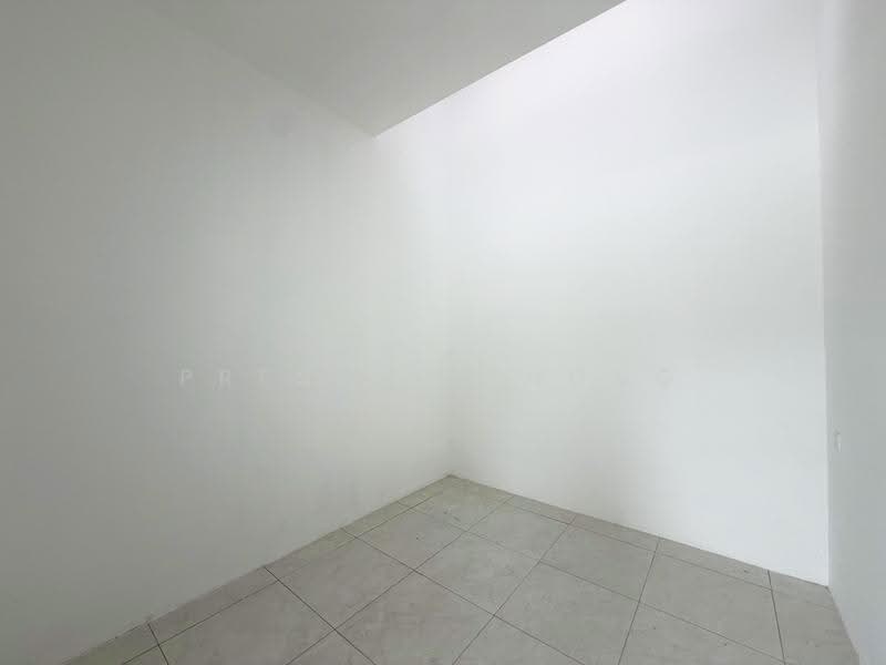 1-storey Terraced House for Sale in Kampar (Perak) - Presley Chong - Bedroom 2 - PropertyGuru.com.my