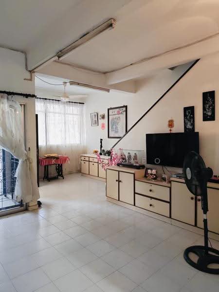 2-storey Terraced House for Sale in Taman Kolam Air (Johor Bahru) - Karen Yeo - PropertyGuru.com.my