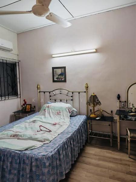 2-storey Terraced House for Sale in Taman Kolam Air (Johor Bahru) - Karen Yeo - PropertyGuru.com.my